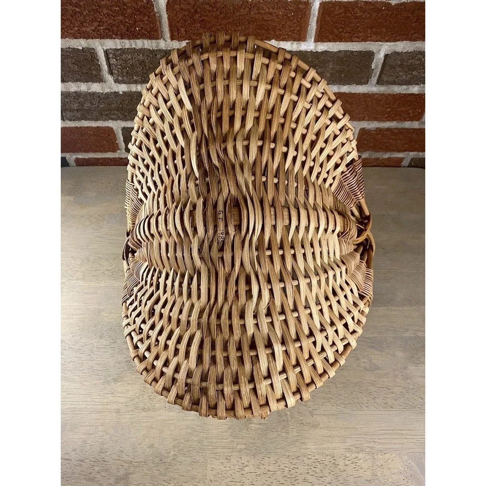 Vintage Primitive Hand Woven Split Oak Buttocks Handle Egg Gathering Basket 1985